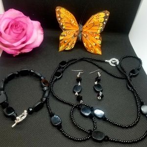 Necklace bracelet and earrings